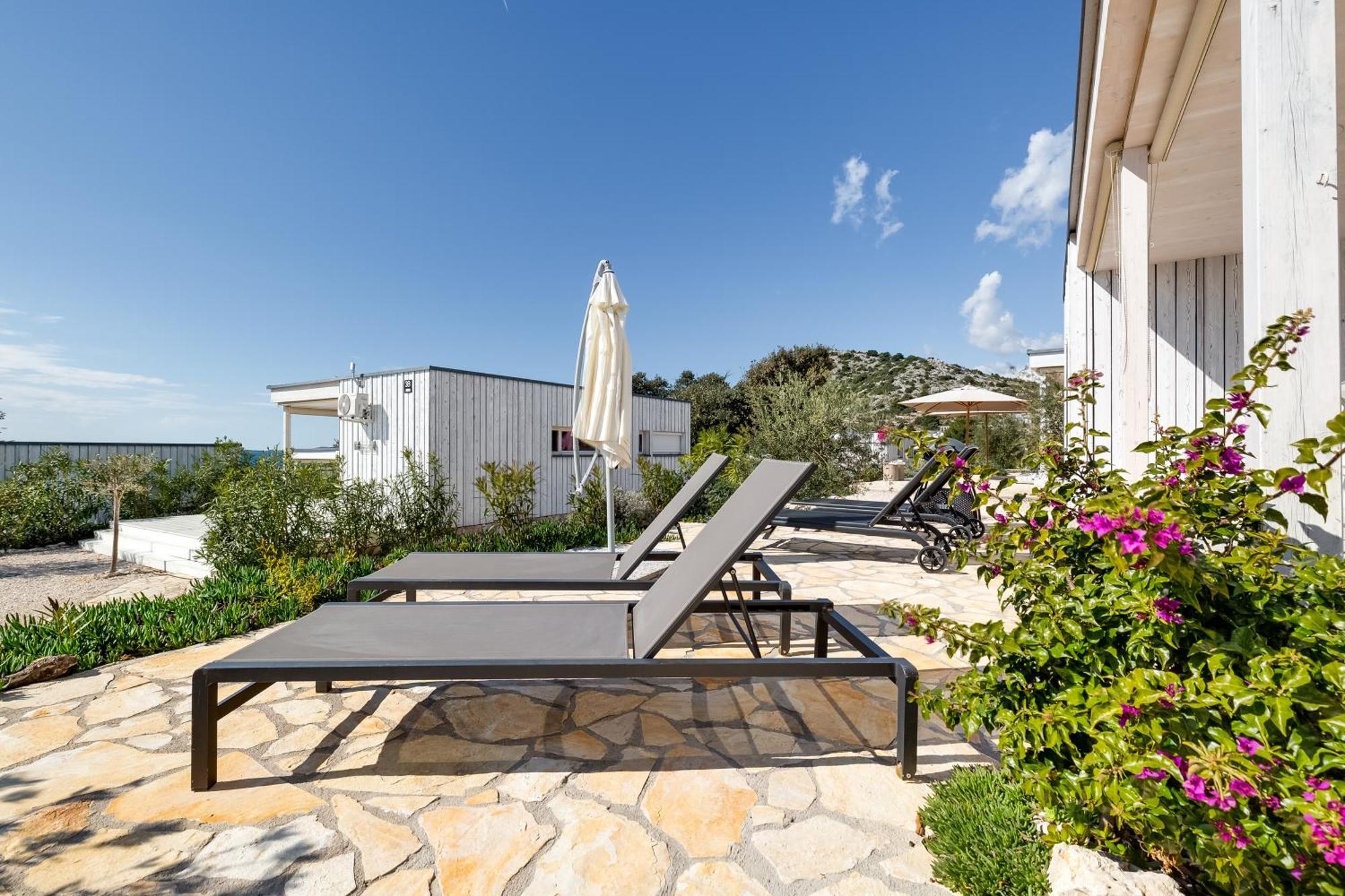 Sunshine Buqez Villa *